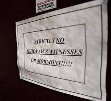 Jehovahs Witness article about Jehovahs Witness